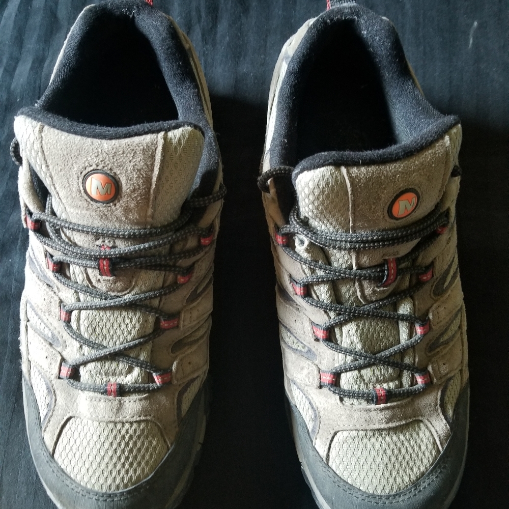 Merrell Moab Hiking Shoes